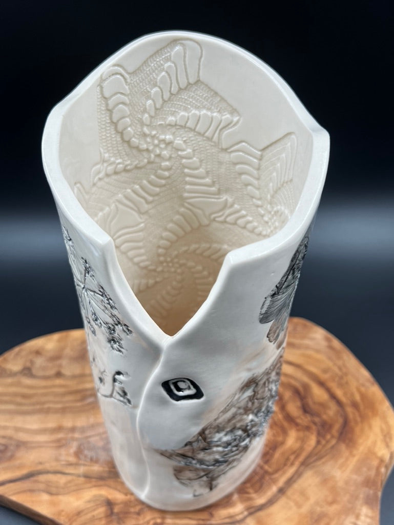 Black floral vase