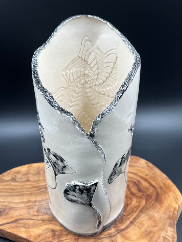 Black floral / gingko vase, black rim