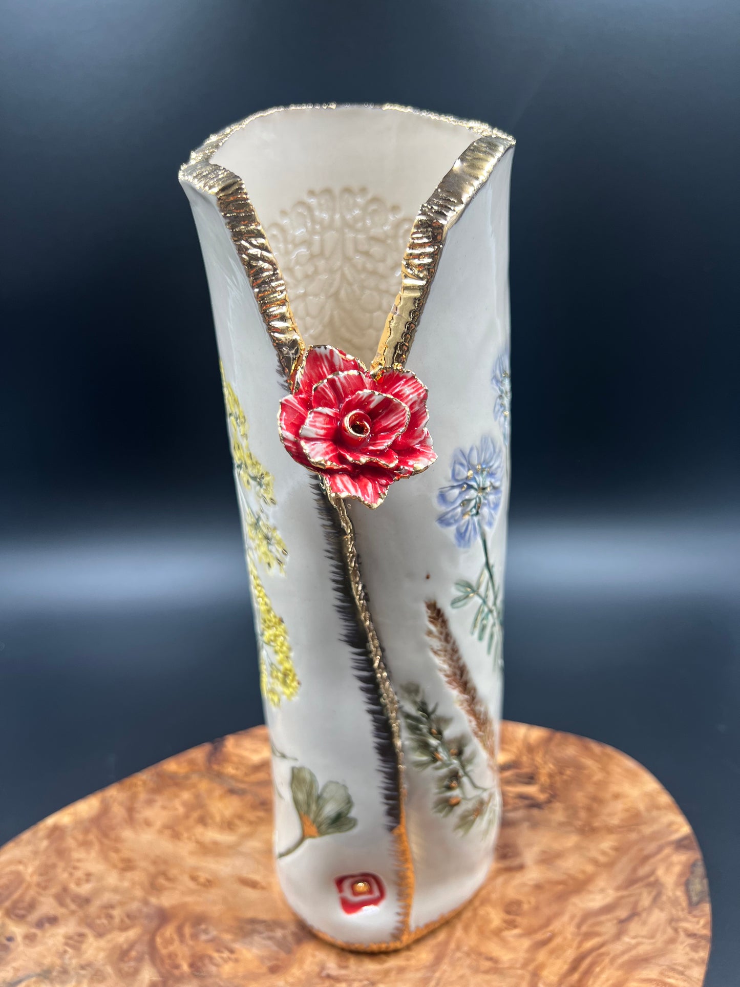 Wildflower Vase with Flower accent