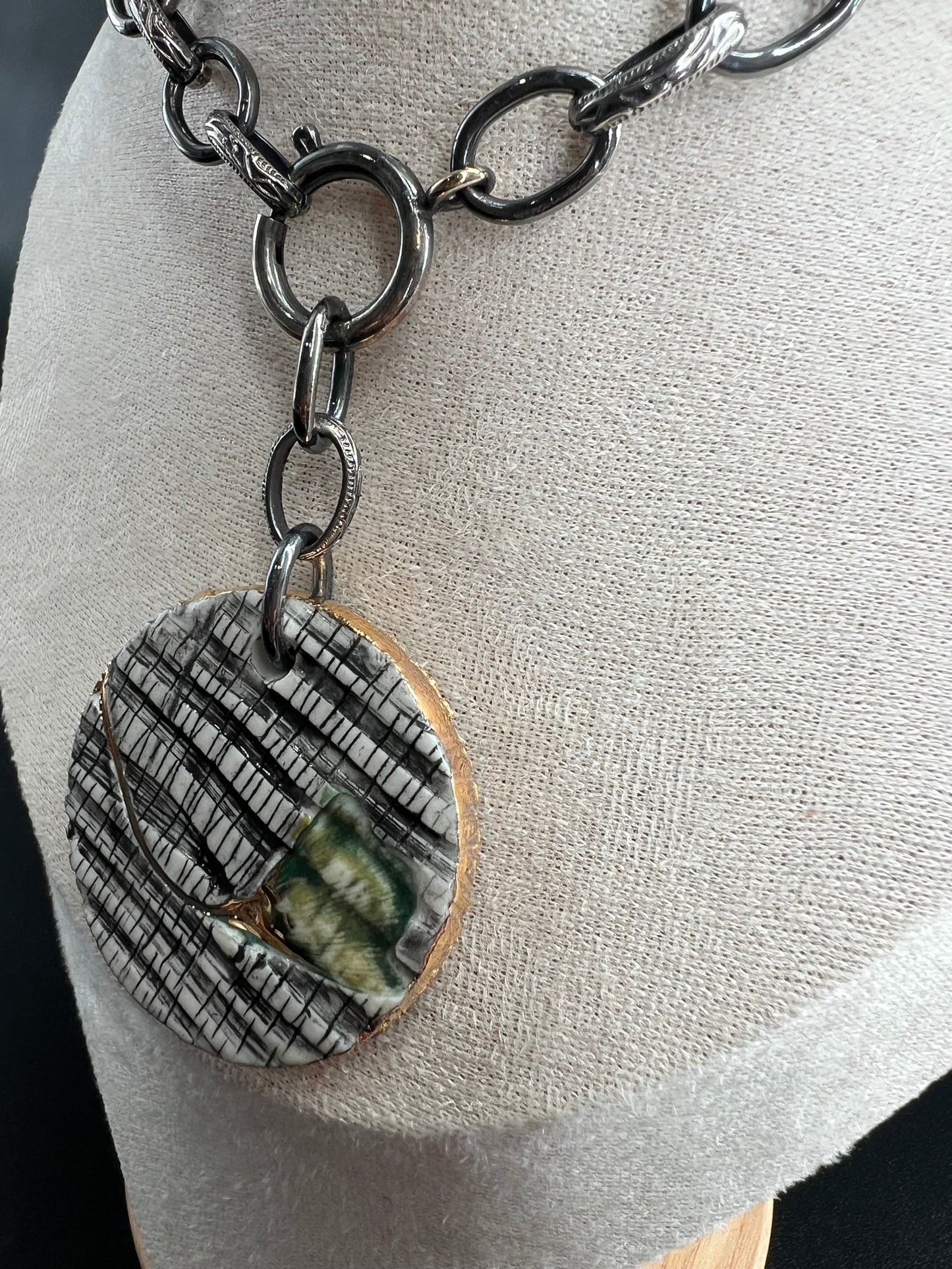 Oxidized Silver Oval Link Ginkgo Necklace