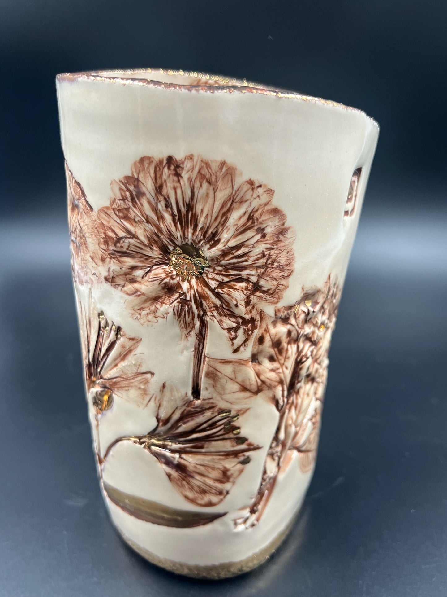 Sepia floral lace vase with gold rim