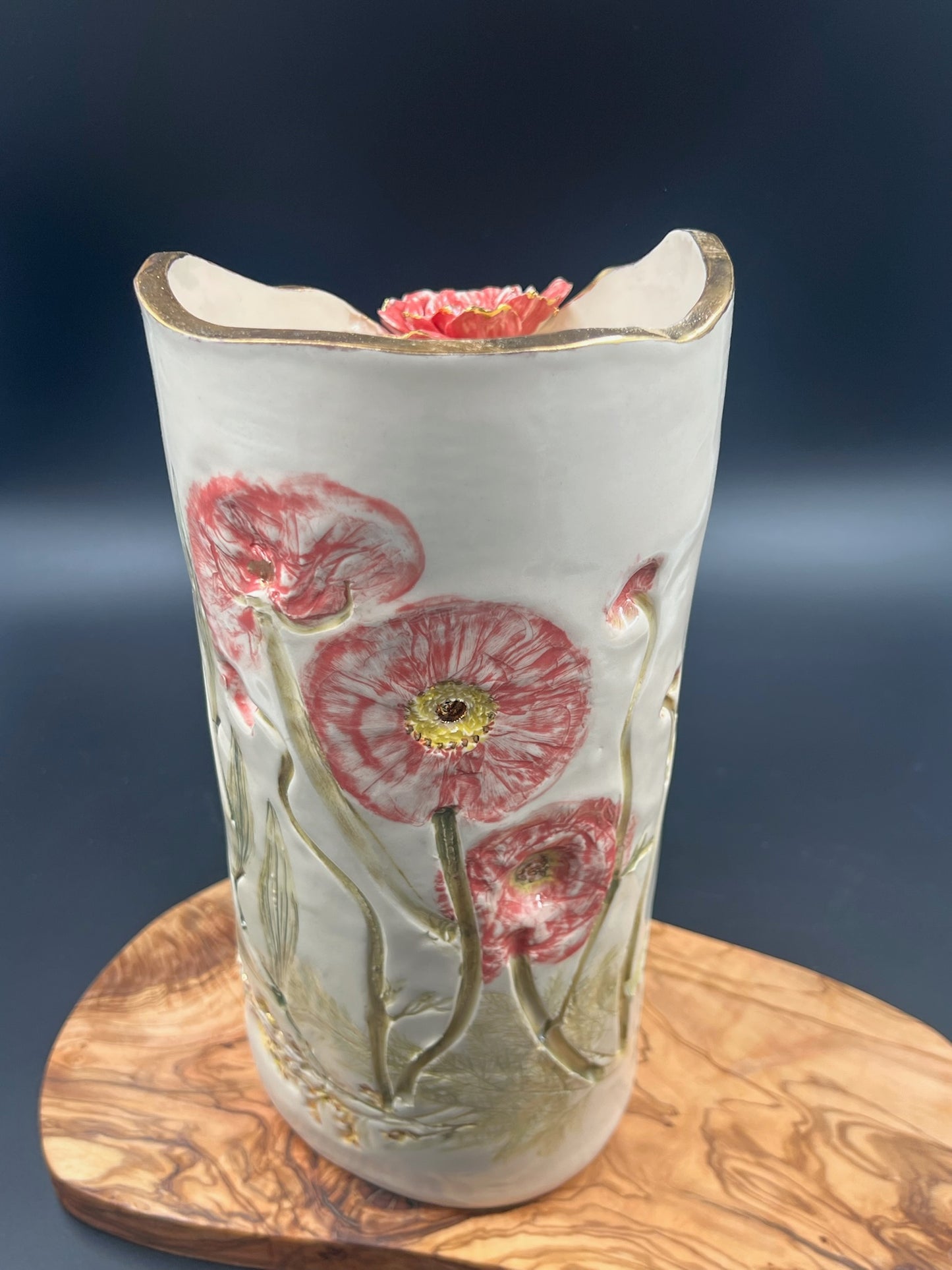 Color floral vase with flower at lip, tall