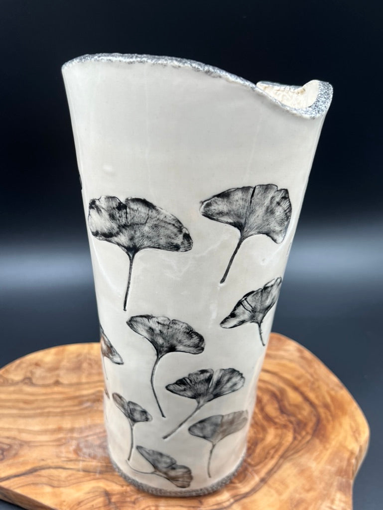 Black floral / gingko vase, black rim